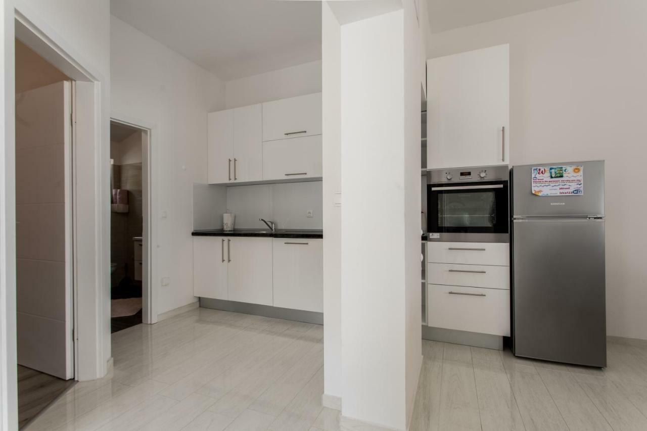 Apartmani Marija Jakir 布雷拉 外观 照片