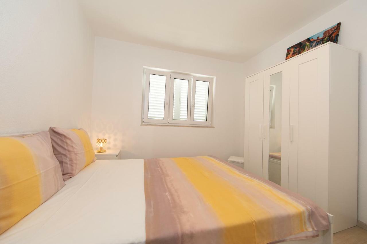 Apartmani Marija Jakir 布雷拉 外观 照片